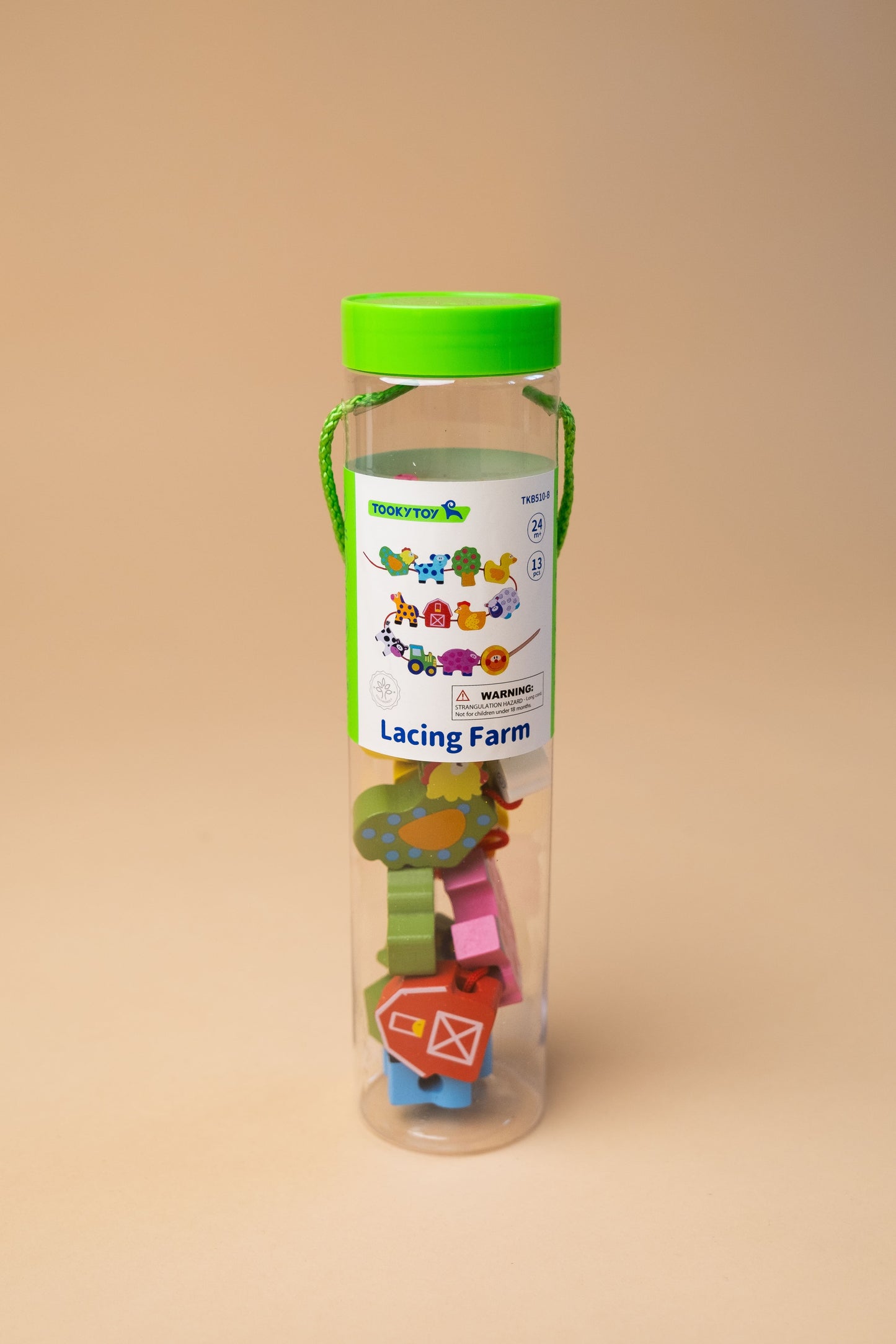 Medinis lavinamasis vėrimo žaidimas „Lacing Farm“