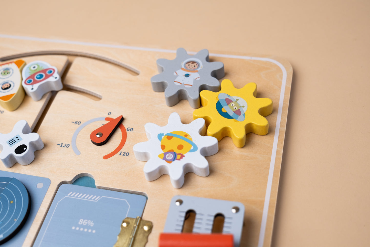 Interaktyvi medinė veiklos lenta „Busy Board – Space“